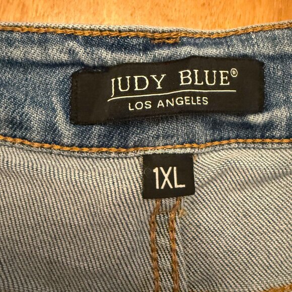 EUC JUDY BLUE High Waist Distressed Shorts #150059 1X 1XL Plus Size Womens - Picture 3 of 3